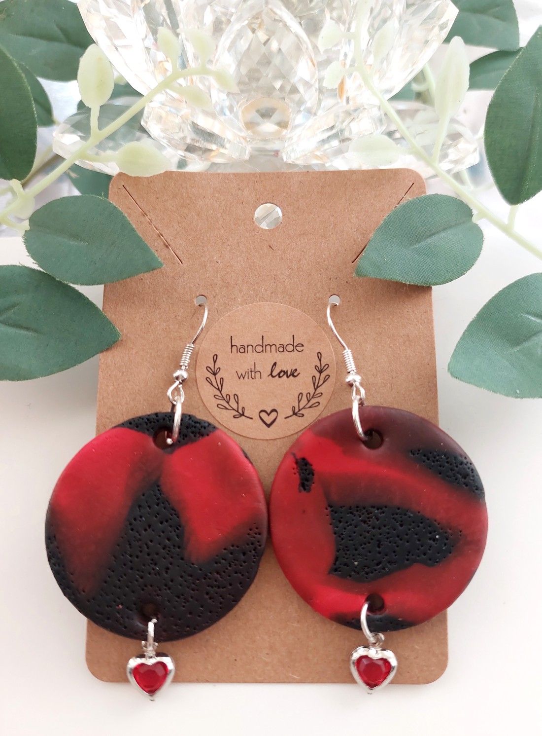 Cercei Eleganță red/black - bijuterii - cercei - cercei agățați - Artynos.ro Cercei Eleganță red/black - bijuterii - cercei - cercei agățați - Artynos.ro