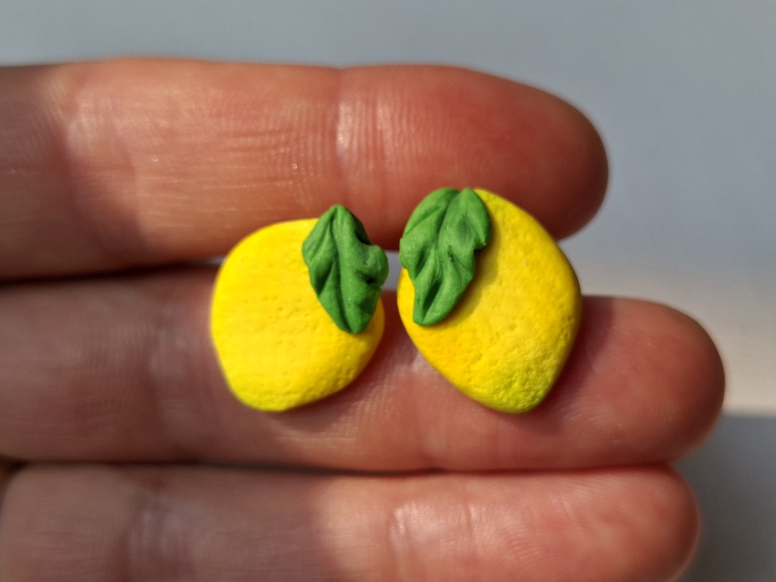 Cercei șurub lămâie - bijuterii - cercei - cercei cu figurine - Artynos.ro