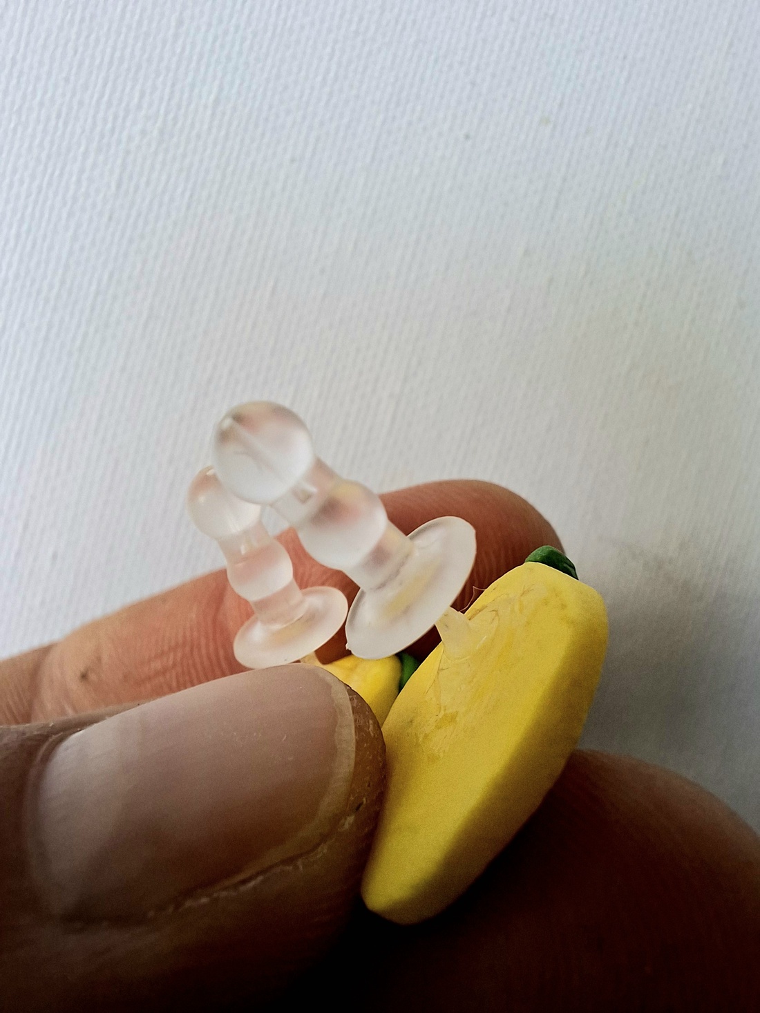 Cercei șurub lămâie - bijuterii - cercei - cercei cu figurine - Artynos.ro