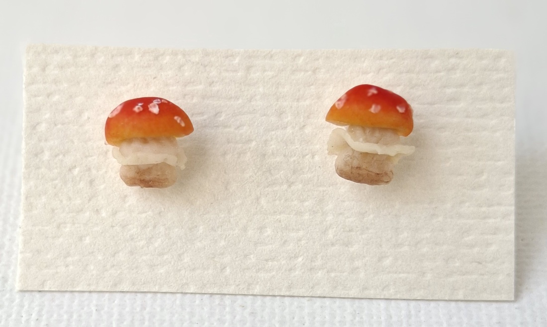 Cercelusi mici ciupercute - bijuterii - cercei - cercei cu figurine - Artynos.ro