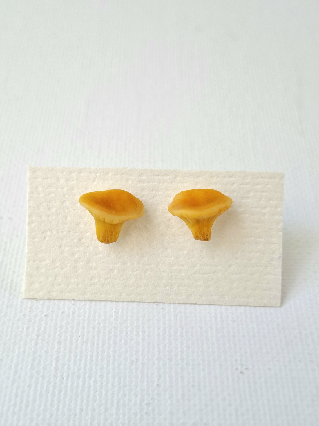 Cercei ciuperci galbene - bijuterii - cercei - cercei cu figurine - Artynos.ro