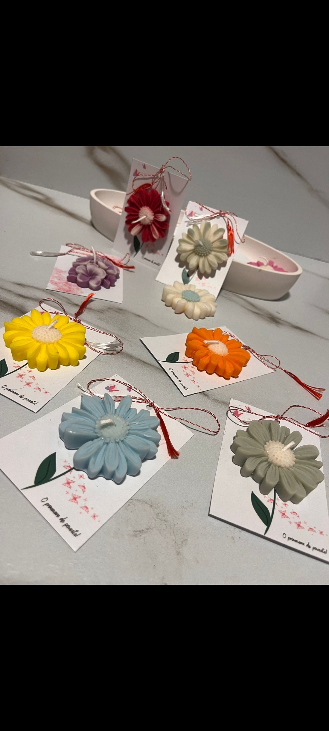 Mărțișor Margaretă Parfumată - Lumânare din Ceară de Soia, Handmade, Personalizabil - bijuterii - mărțișor - Artynos.ro