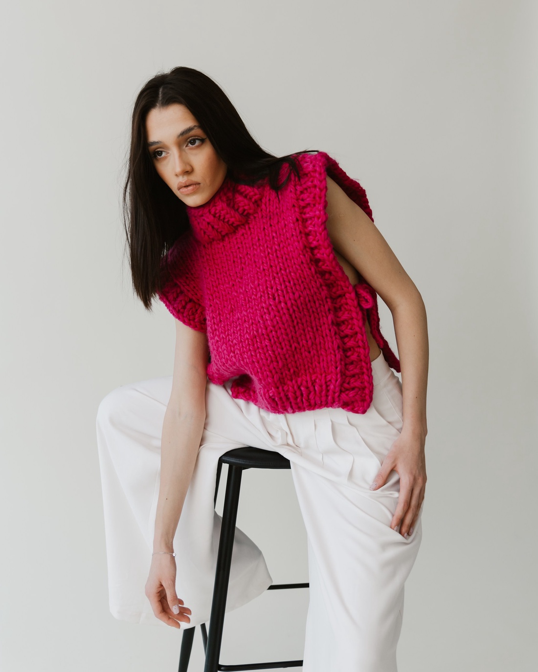 Vesta Roz Magenta - îmbrăcăminte și modă - haine damă - vestă femei - Artynos.ro Vesta Roz Magenta - îmbrăcăminte și modă - haine damă - vestă femei - Artynos.ro