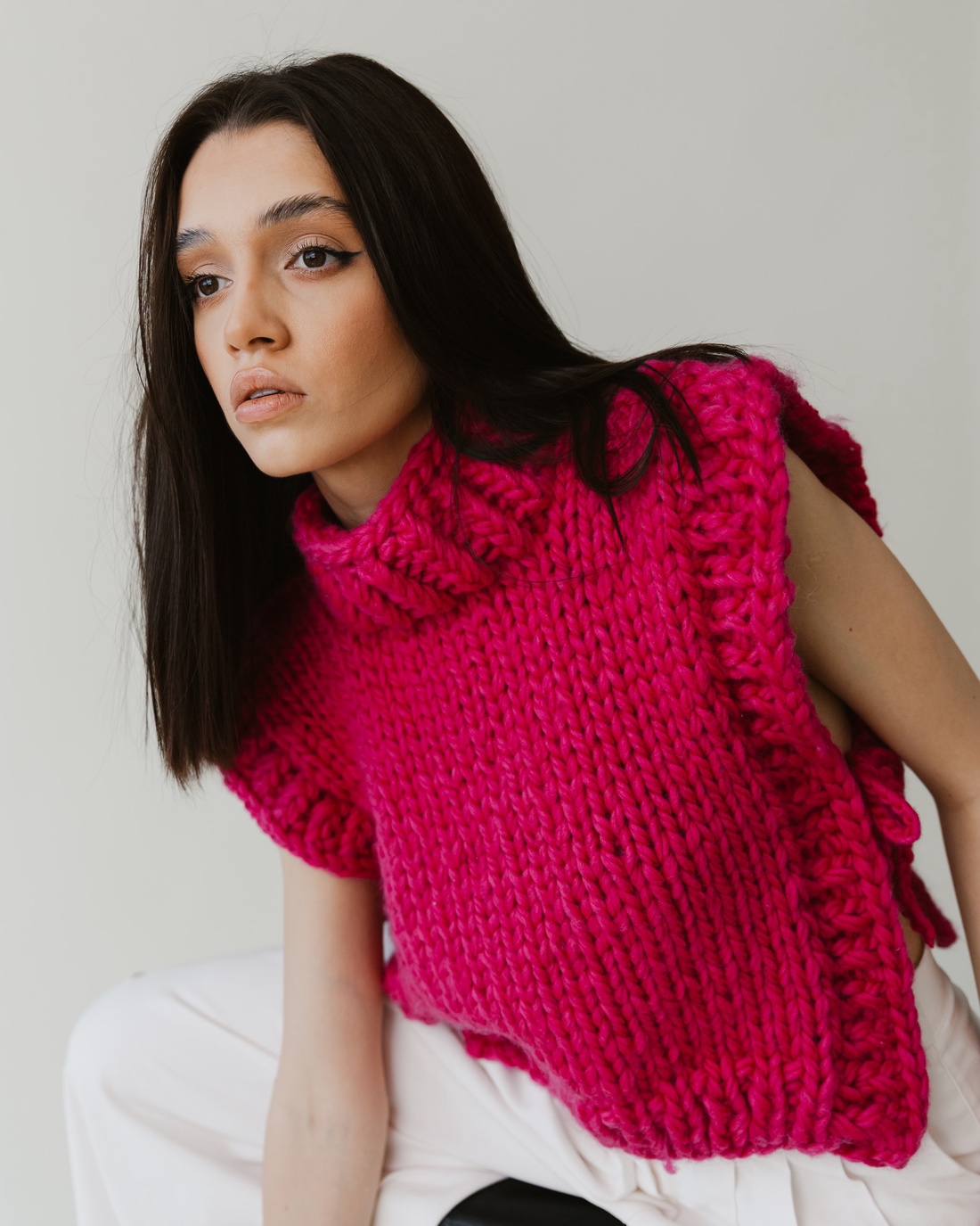 Vesta Roz Magenta - îmbrăcăminte și modă - haine damă - vestă femei - Artynos.ro Vesta Roz Magenta - îmbrăcăminte și modă - haine damă - vestă femei - Artynos.ro