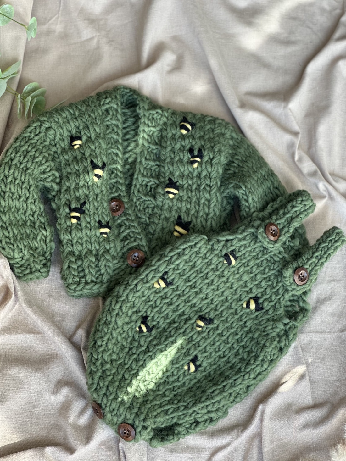 Set Pulover si Body Baby Bee Verde - îmbrăcăminte și modă - haine damă - hanorace, cardigane - Artynos.ro