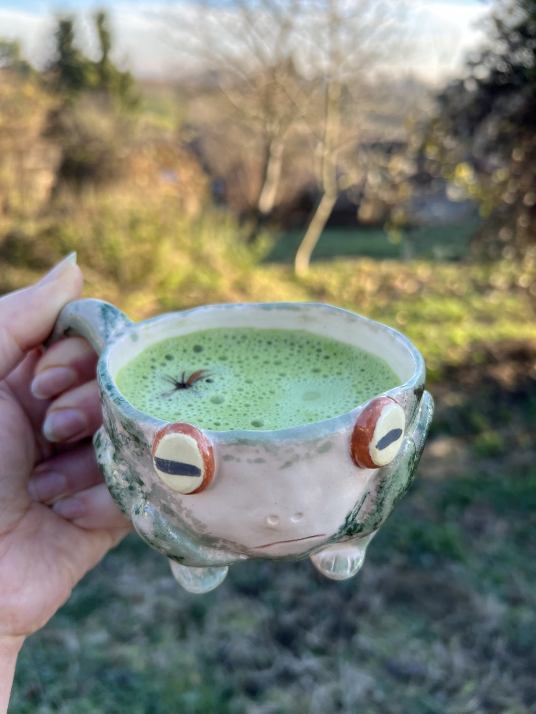 Cană cu broască fericită Sleepy frog - cadou perfect, aproximativ 250 ml - casă & stil de viață - accesorii pentru echipamente de bucătărie - accesorii de servire - căni - Artynos.ro