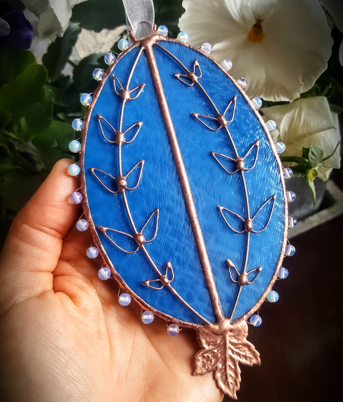 Ouă de Paște Lapis albastru cu frunze și opalit - casă & stil de viață - accesorii pentru decorat casa - ornamente - Artynos.ro