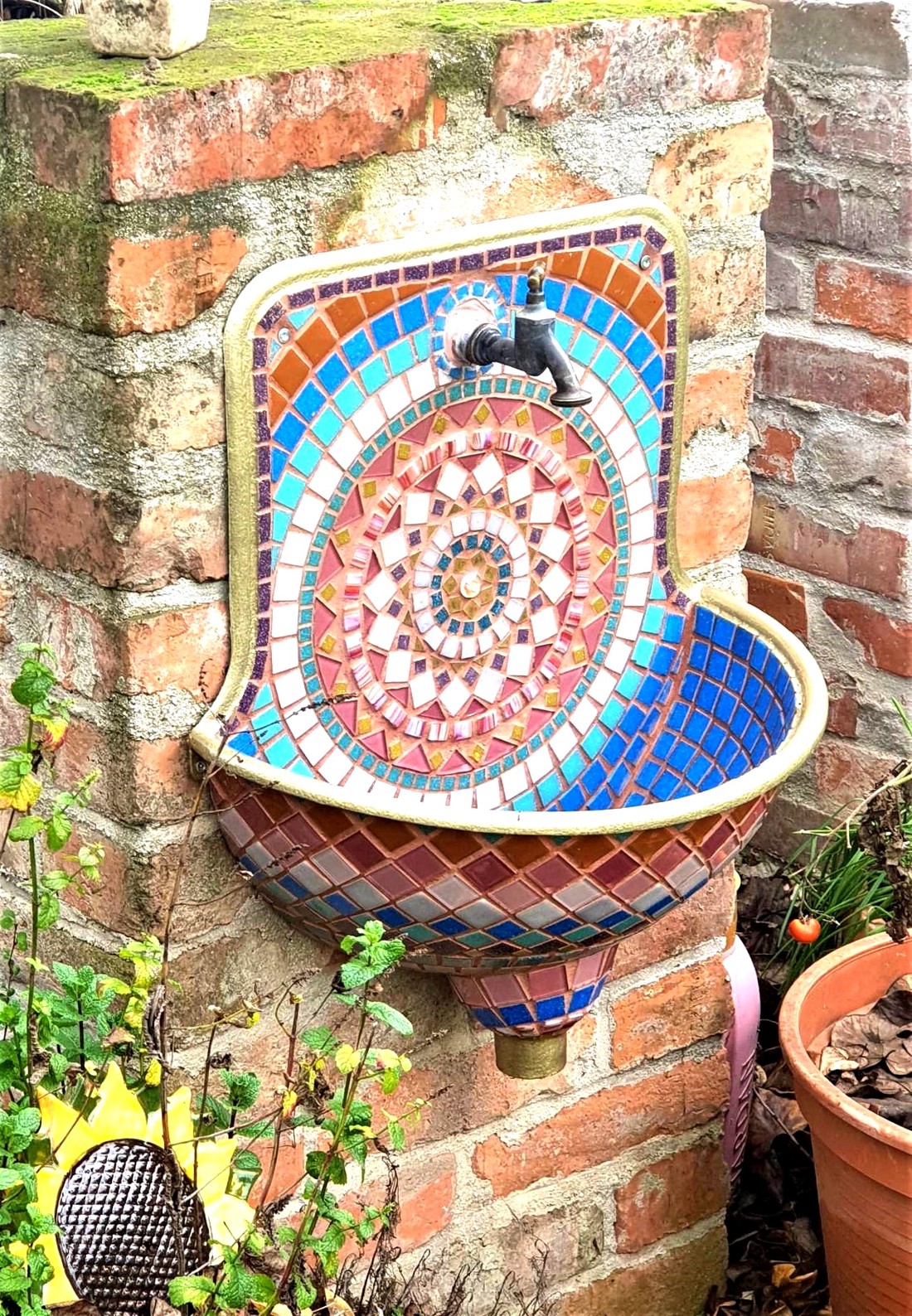 REKREDENC - Design mozaic, fântână de perete veche renovată, fântână -  - Artynos.ro