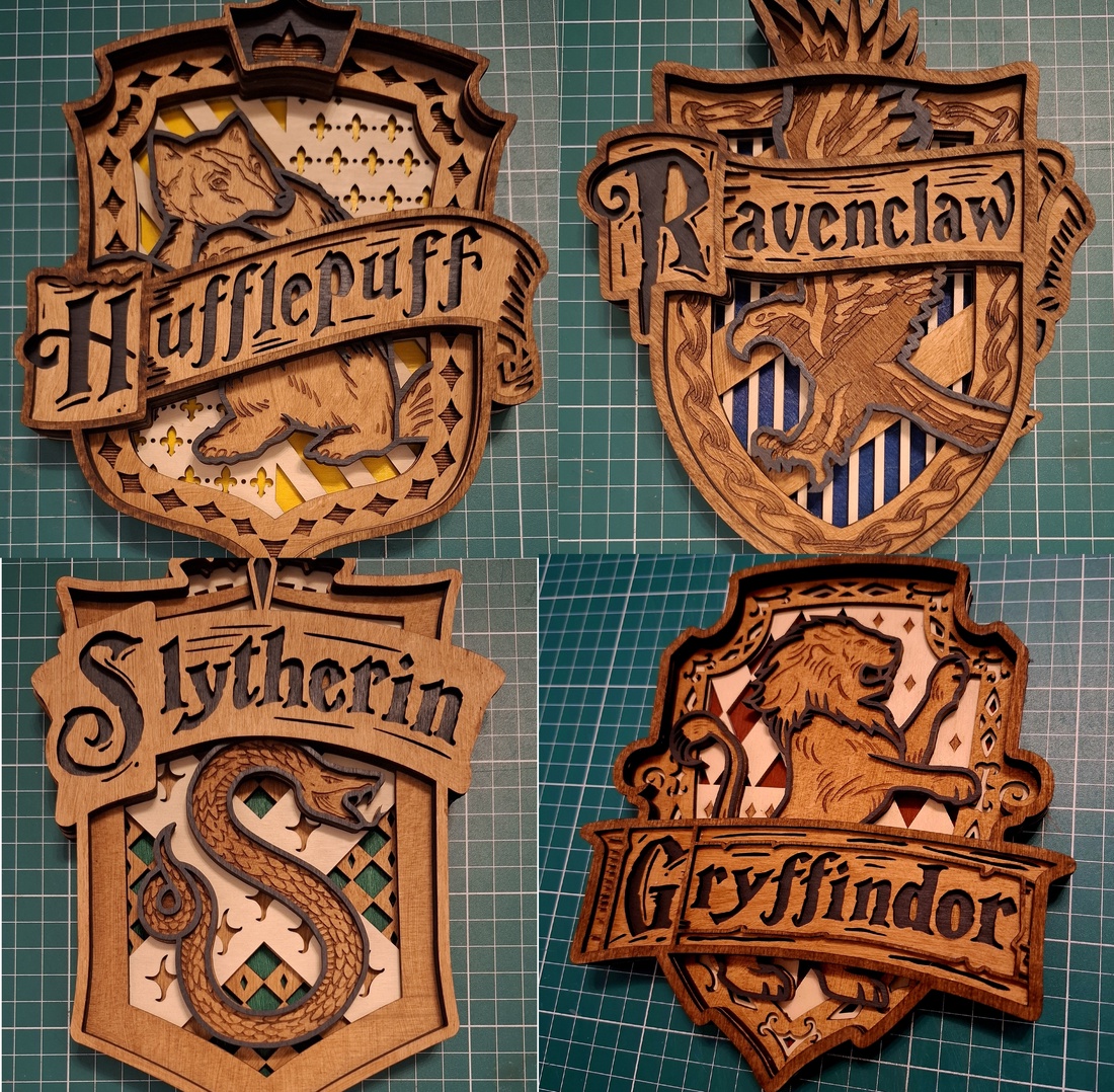 Harry Potter Decor de perete cu blazon - casă & stil de viață - accesorii pentru decorat casa - ornamente - Artynos.ro Harry Potter Decor de perete cu blazon - casă & stil de viață - accesorii pentru decorat casa - ornamente - Artynos.ro