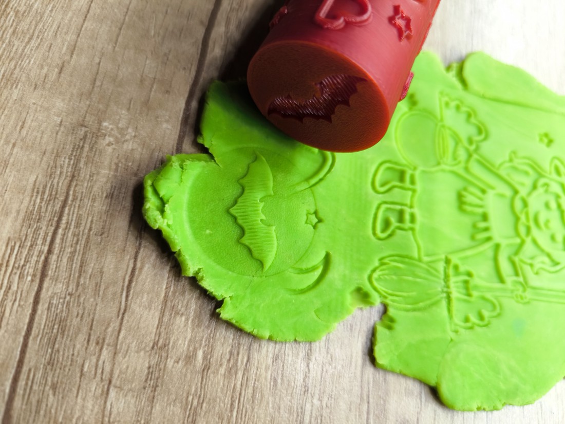 Cilindru de modelat cu motive de Halloween � pentru plastilină și prăjituri � imprimat 3D -  - Artynos.ro