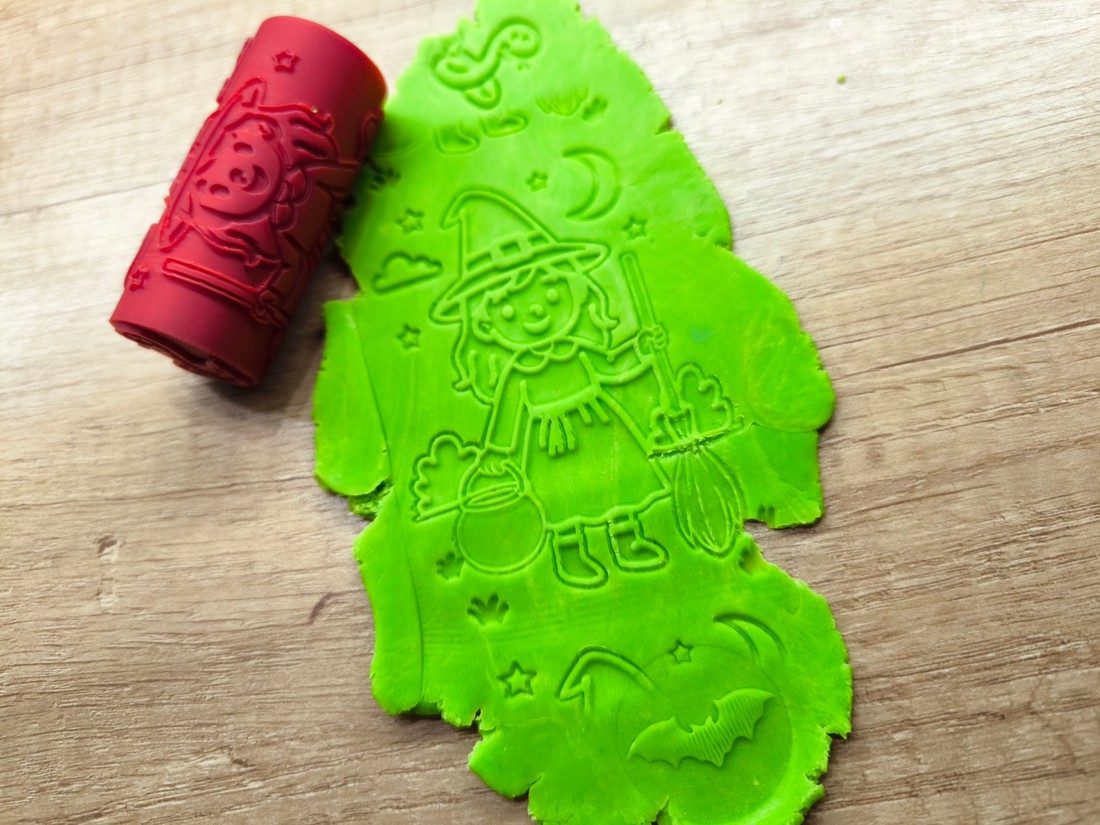 Cilindru de modelat cu motive de Halloween � pentru plastilină și prăjituri � imprimat 3D -  - Artynos.ro