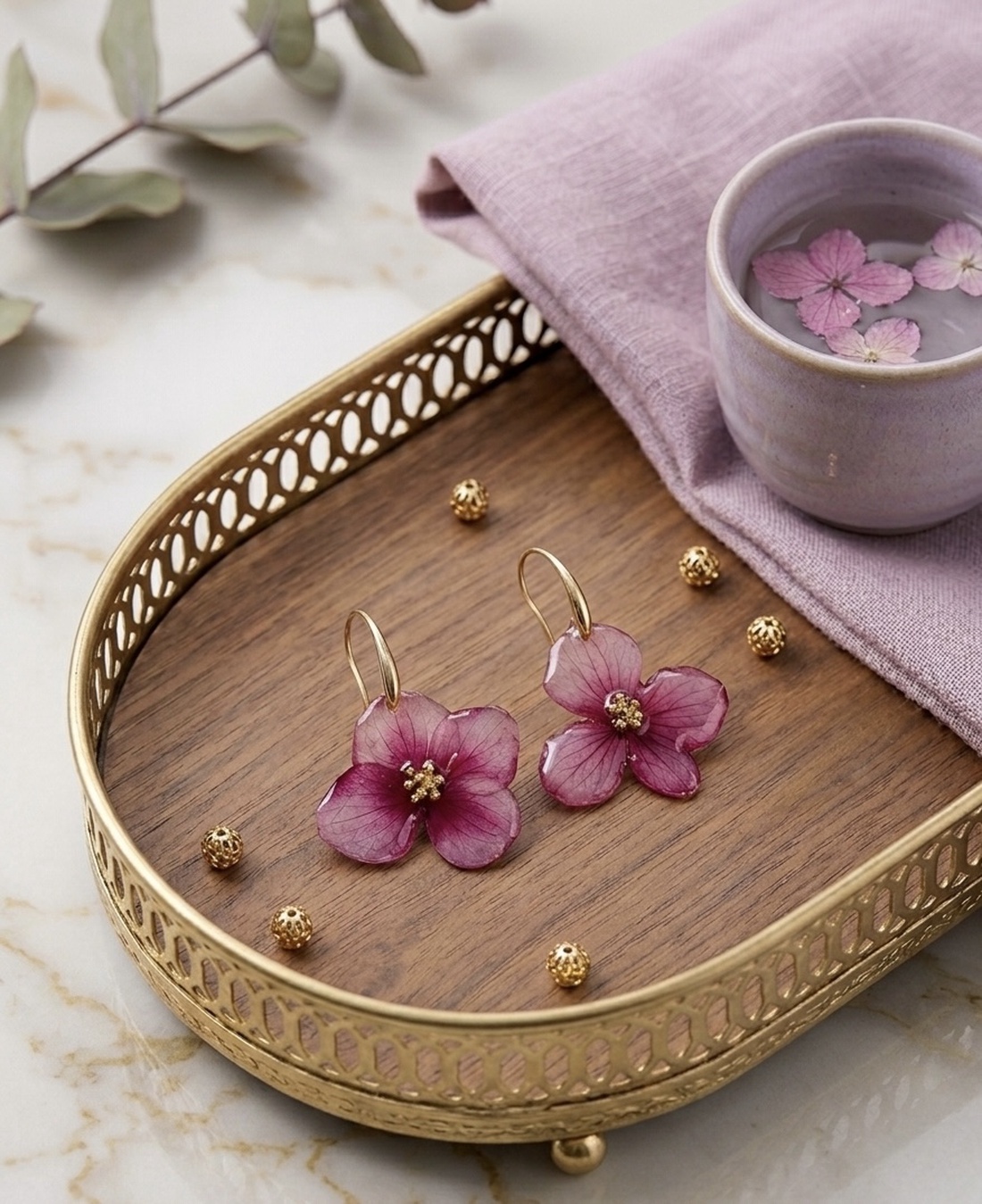 Cercei Handcrafted cu Flori Naturale suflați cu Aur 18K  Premium - bijuterii - cercei - cercei din rășină - Artynos.ro