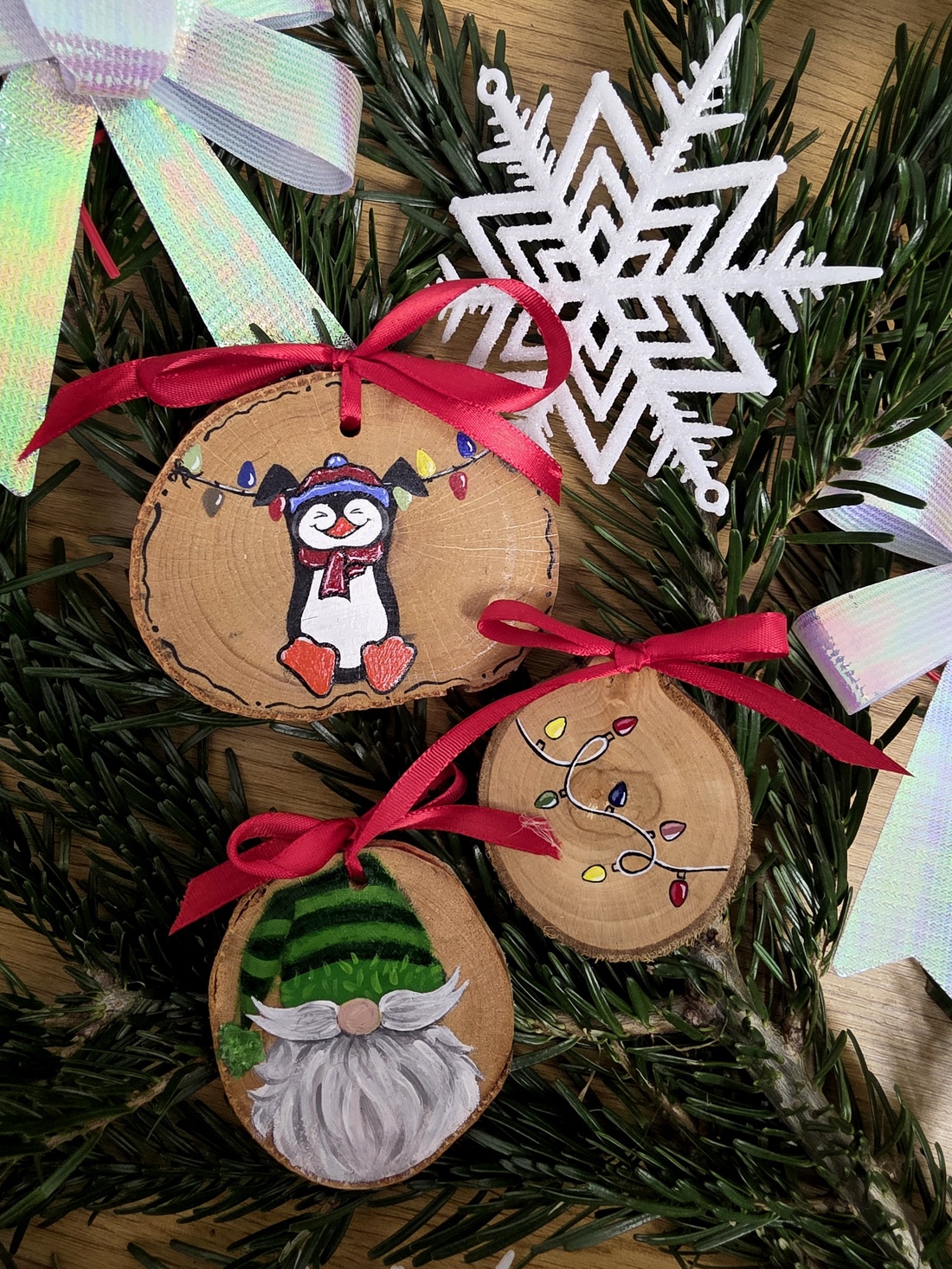 Set 3 Globuri de Craciun Pictate Manual - crăciun - decorațiuni de crăciun de casă - globuri de crăciun - Artynos.ro