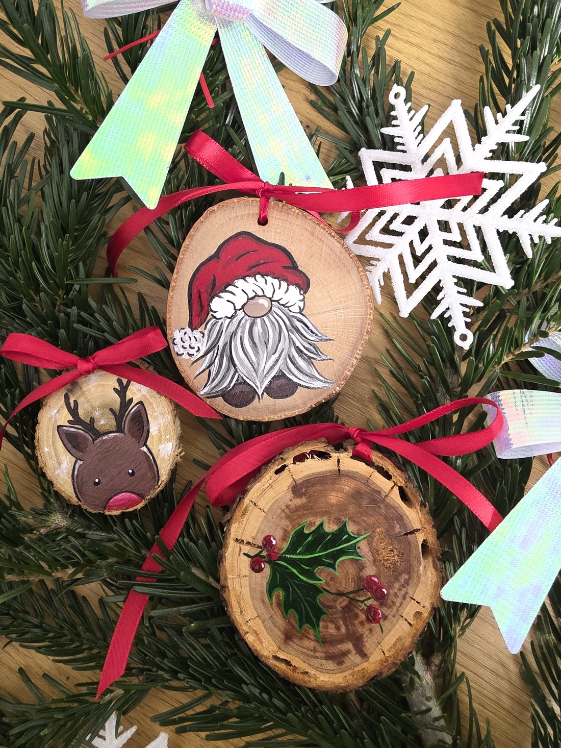 Set 3 Globuri de Craciun Pictate Manual - crăciun - decorațiuni de crăciun de casă - globuri de crăciun - Artynos.ro