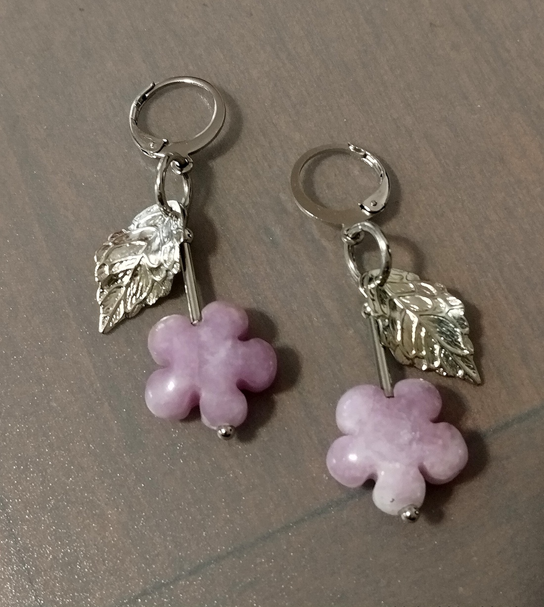 Lepidolit - bijuterii - cercei - cercei din pietre semiprețioase - Artynos.ro