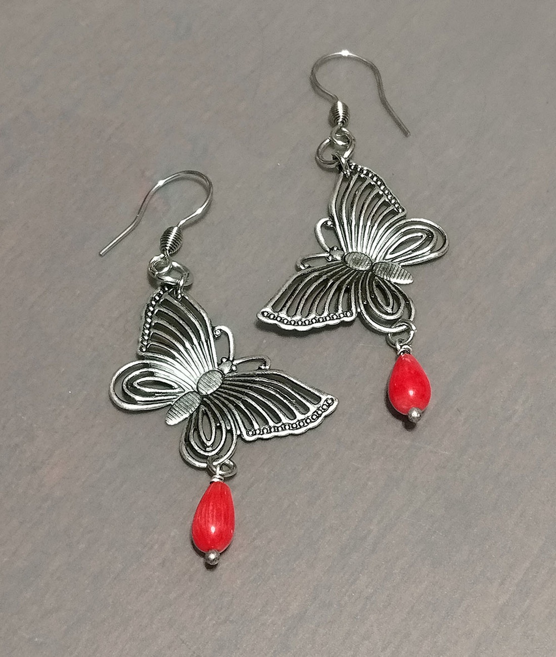 Fluturasi si coral - bijuterii - cercei - cercei din pietre semiprețioase - Artynos.ro