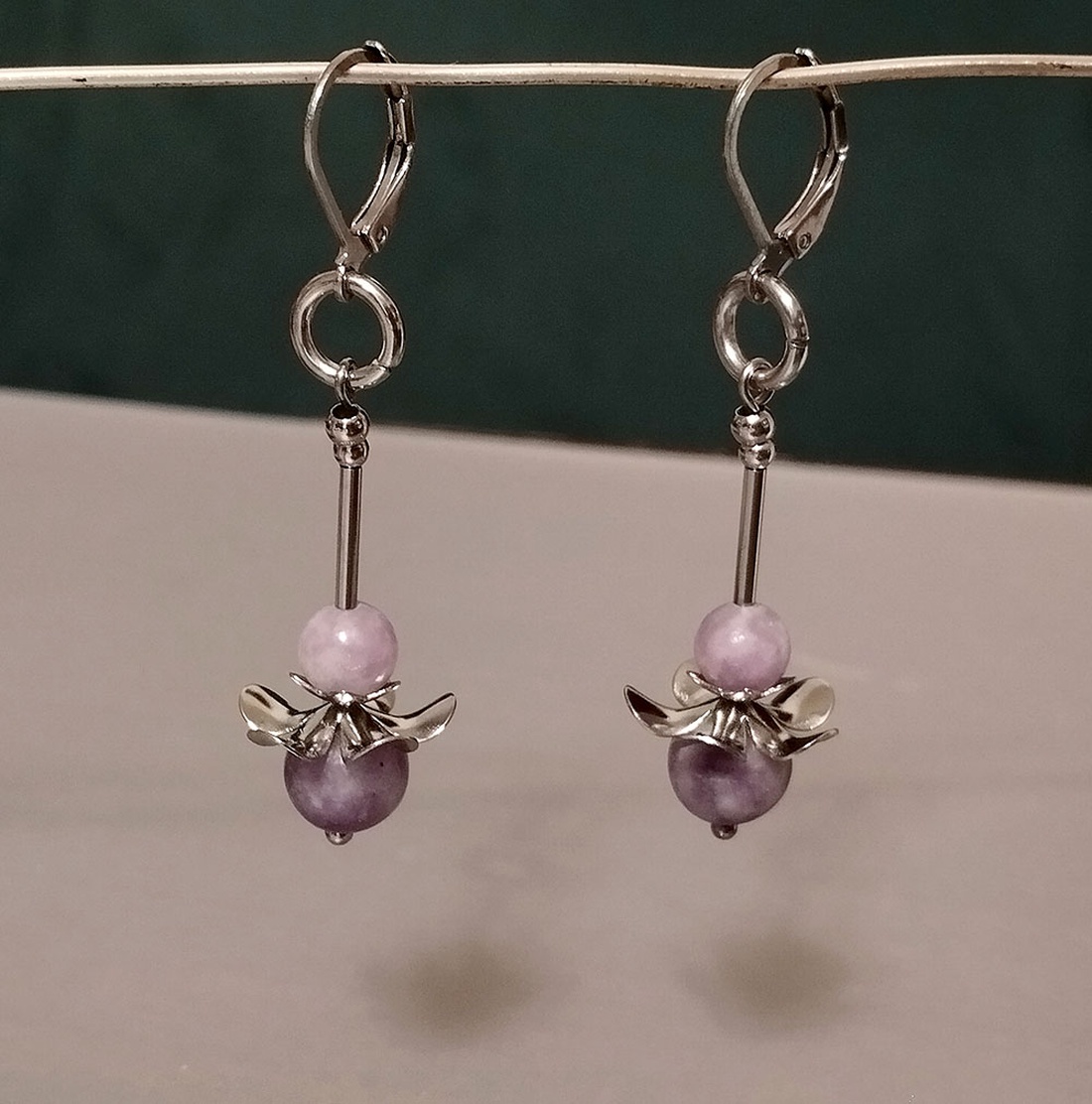Lepidolit - bijuterii - cercei - cercei din pietre semiprețioase - Artynos.ro