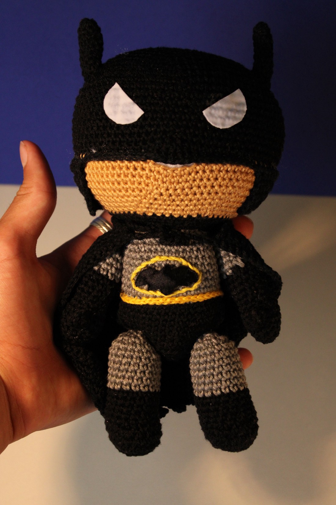 Batman supererou croșetat figura - - Artynos.ro Batman supererou croșetat figura - - Artynos.ro