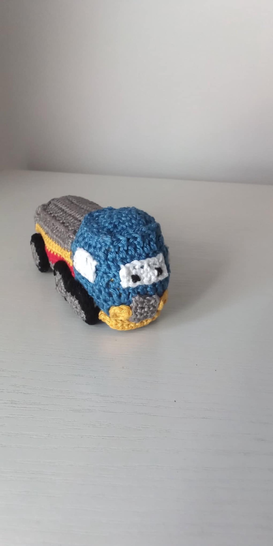 Teherautó - jucării și echipamente pentru copii - plușuri - mașină & motocicletă din pluș - Artynos.ro Teherautó - jucării și echipamente pentru copii - plușuri - mașină & motocicletă din pluș - Artynos.ro