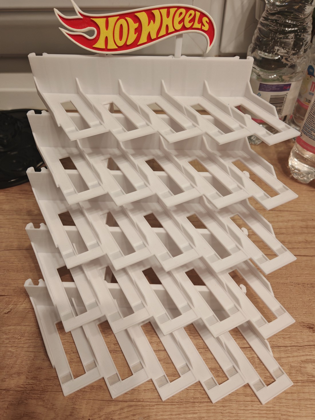 Suport pentru mașinuțe Hot Wheels, 25 de piese -  - Artynos.ro