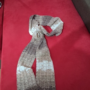 Esarfa/fular crosetat  - îmbrăcăminte și modă - eșarfe, pălării, fularuri - șal, eșarfă de cap - Artynos.ro