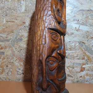 totem  sculptat - arte vizuale și accesorii  - sculptură - statuie lemn - Artynos.ro