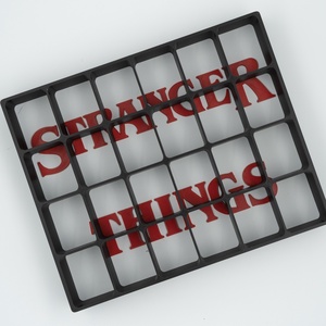 Suport pentru figurine Stranger Things Kinder Joy - casă & stil de viață - organizare & depozitare - ladă depozitare - Artynos.ro