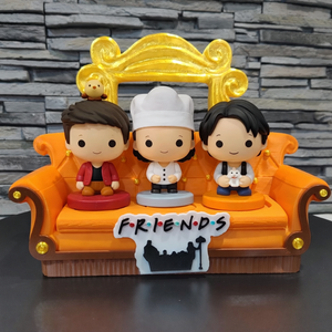 Display special pentru figurine Friends McDonald’s, Casa & Stil de viata, Organizare & Depozitare, Organizator birou, Altele, Display-ul este ideal pentru colectionari si pentru expunerea figurinelor intr-un mod elegant si or..., ARTYNOS