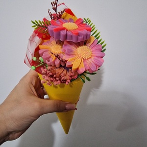Buchet margarete - bijuterii - mărțișor - Artynos.ro