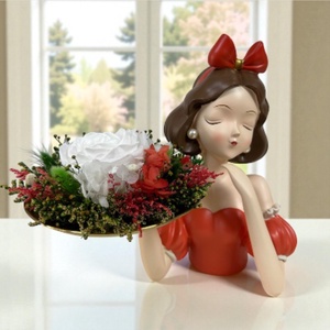 Domnișoara cu trandafir Criogenat  -  - Artynos.ro