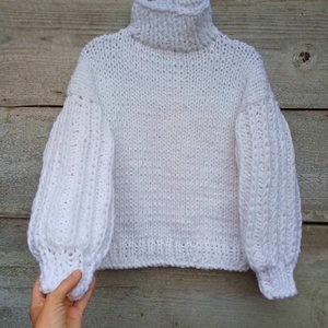 Pulover pufos alb, Imbracaminte si moda, Haine dama, Bluze dama, Impletitura, ARTYNOS