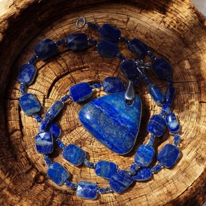 Colier cu pandantiv, din lapis lazuli, hematit si argint,  - bijuterii - coliere - coliere cu pandantive - Artynos.ro