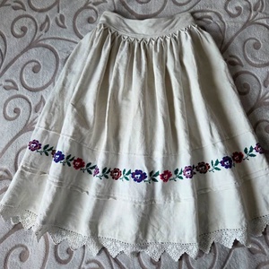Bluz si poale Bihor - îmbrăcăminte și modă - haine damă - blazer și costum - Artynos.ro
