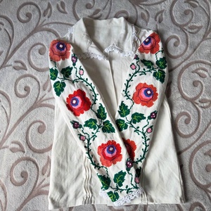 Bluz si poale Bihor - îmbrăcăminte și modă - haine damă - blazer și costum - Artynos.ro