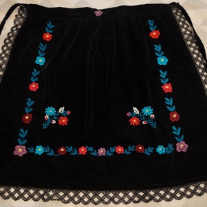 Costum Popular Bihor - îmbrăcăminte și modă - haine damă - blazer și costum - Artynos.ro