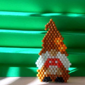 Brosa Gnomul ciupercar - bijuterii - broșe - Artynos.ro