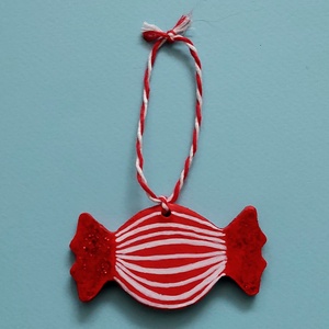 Decoratiune Handmade Brad Craciun Bomboana din lut polimeric, Craciun, Decoratiuni de Craciun de casa, Figurine pentru pomul de Craciun, Obiecte pictate, Ceramica, ARTYNOS