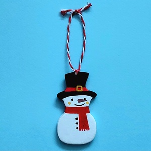 Decoratiune Handmade Brad Craciun Om de Zapada din lut polimeric - Artynos.ro