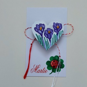 Martisor Handmade Brosa Branduse Pictata cu Acrilic pe Lemn, Bijuterii, Martisor, Obiecte pictate, ARTYNOS