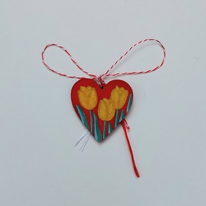 Mărțișor Handmade Pandantiv Lalele Galbene Pictat cu Acrilic pe Lemn - bijuterii - mărțișor - Artynos.ro