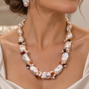 Set colier si cercei din perle baroc mari,perle cultura,agate,hematit,inox~WHITE TEMPTATION~, Bijuterii, Seturi de bijuterii, Confectionarea bijuteriilor, White Temptation este un set statement creat in jurul frumusetii imperfecte a perlelor baroc. Forme..., ARTYNOS