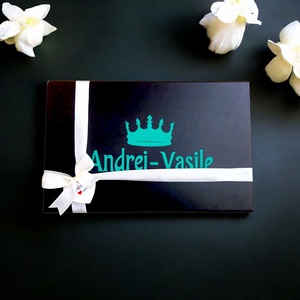 Cutie cadou nou-născut personalizată - jucării și echipamente pentru copii - daruri de botez - Artynos.ro