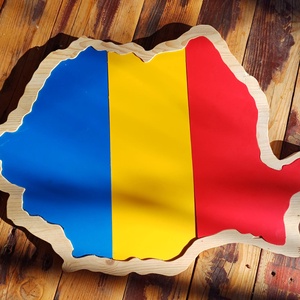 Harta romaniei grezata si taiata CNC din lemn si plastic colorat - Artynos.ro