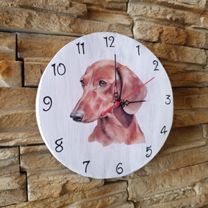 Ceas de perete din lemn alb cu câine teckel maro -  - Artynos.ro