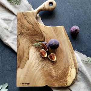 Tocator din Nuc european, Casa & Stil de viata, Echipamente de bucatarie, Accesorii de gatit, Tocatoare, Sculptura, ARTYNOS