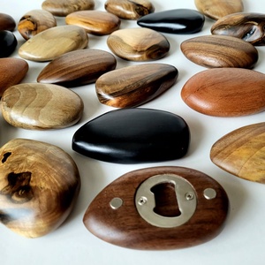 Desfacator sticle cu magneti, Casa & Stil de viata, Echipamente de bucatarie, Decor de bucatarie, Magneti de frigider, Sculptura, Prelucrarea lemnului, ARTYNOS