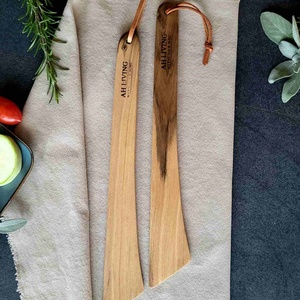 Spatula unghiulara din Nuc european, Casa & Stil de viata, Echipamente de bucatarie, Accesorii de gatit, Tocatoare, Prelucrarea lemnului, ARTYNOS