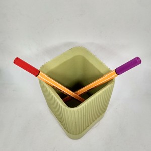 Suport pentru periuță de dinți din beton, suport pentru creioane, mini-vază în verde -  - Artynos.ro