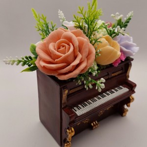 Pian cu flori de sapun - Artynos.ro