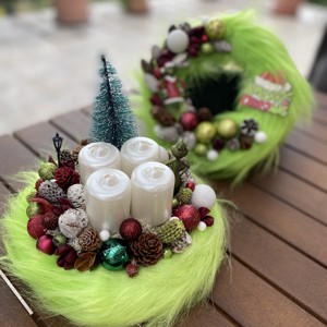 Usa de Craciun Grinch si coroana de Advent  - Artynos.ro
